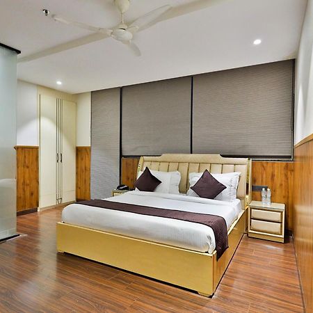 Clay Inn Hotels, Paschim Vihar Delhi  Buitenkant foto